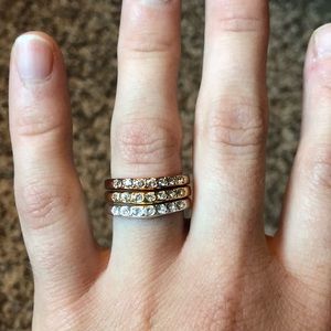 Yanbal Stackable Rings w/crystals 💍